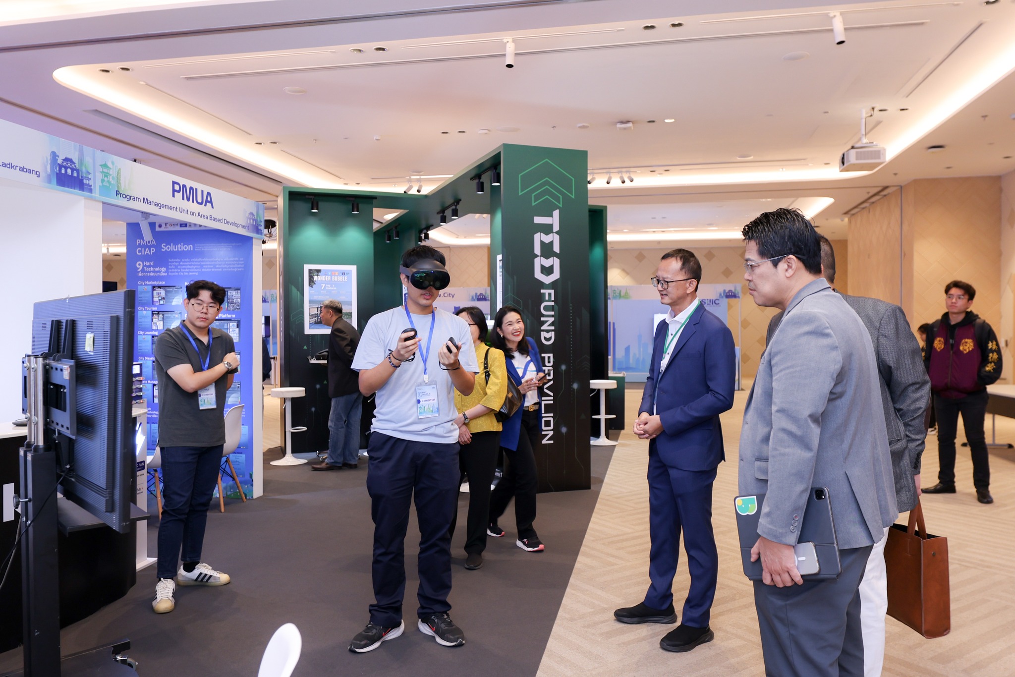 Tech exhibit VR
